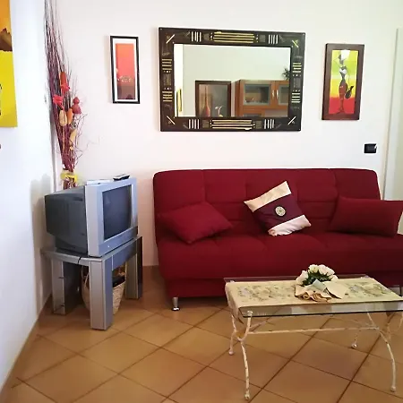 Vakantiehuis Casa Vacanze Rosanna Vicino Al Mare *